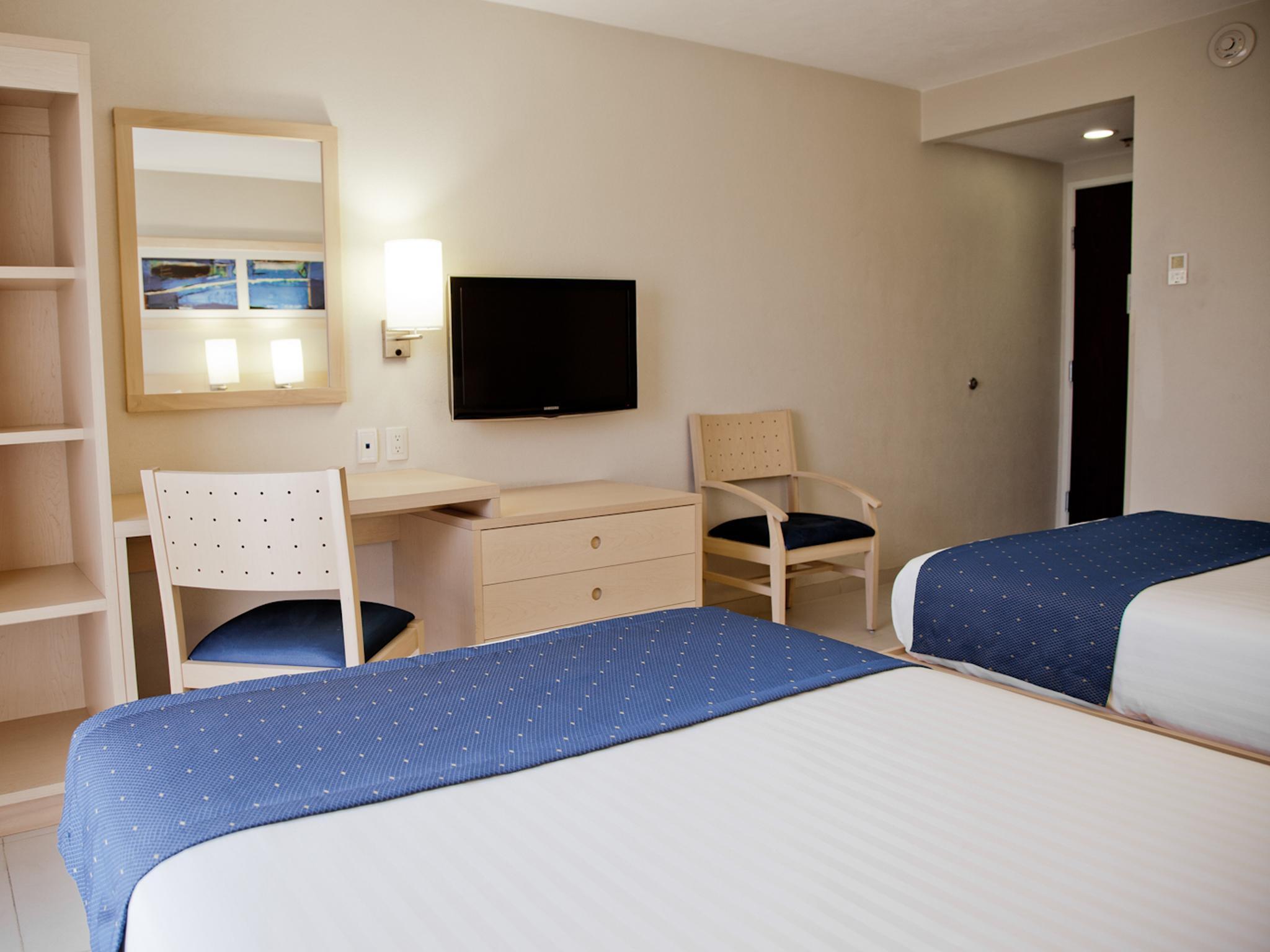City Express Junior By Marriott Вильяэрмоса Экстерьер фото