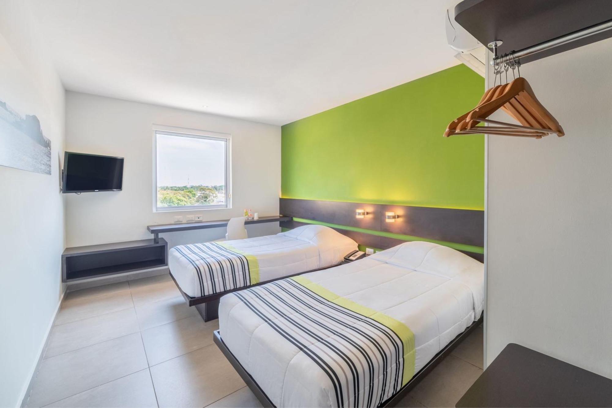 City Express Junior By Marriott Вильяэрмоса Экстерьер фото